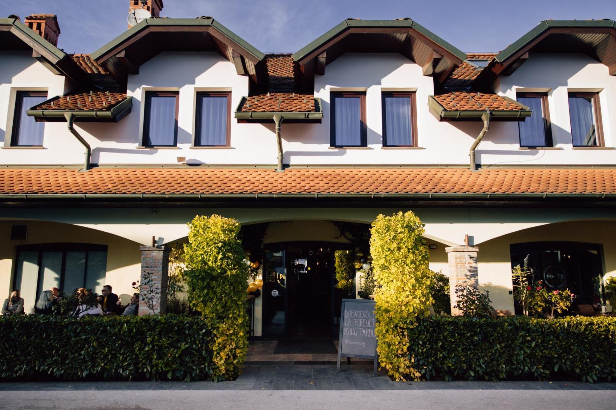 Bed and Breakfast Hisa Putr Trzin Exteriér fotografie